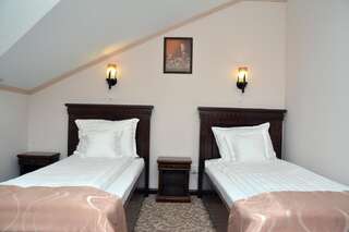 Отель Hotel President Сату-Маре Двухместный номер с 2 отдельными кроватями-3